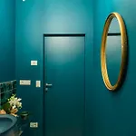 Luxury Le Rondini *